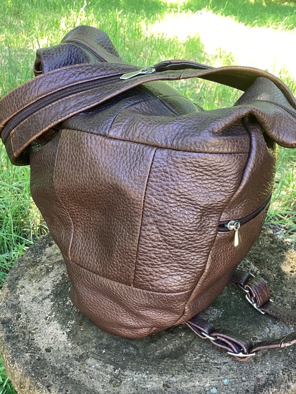 Vintage Thick Distressed Pebbled Leather Multi Compartment Backpack Handbag🦋